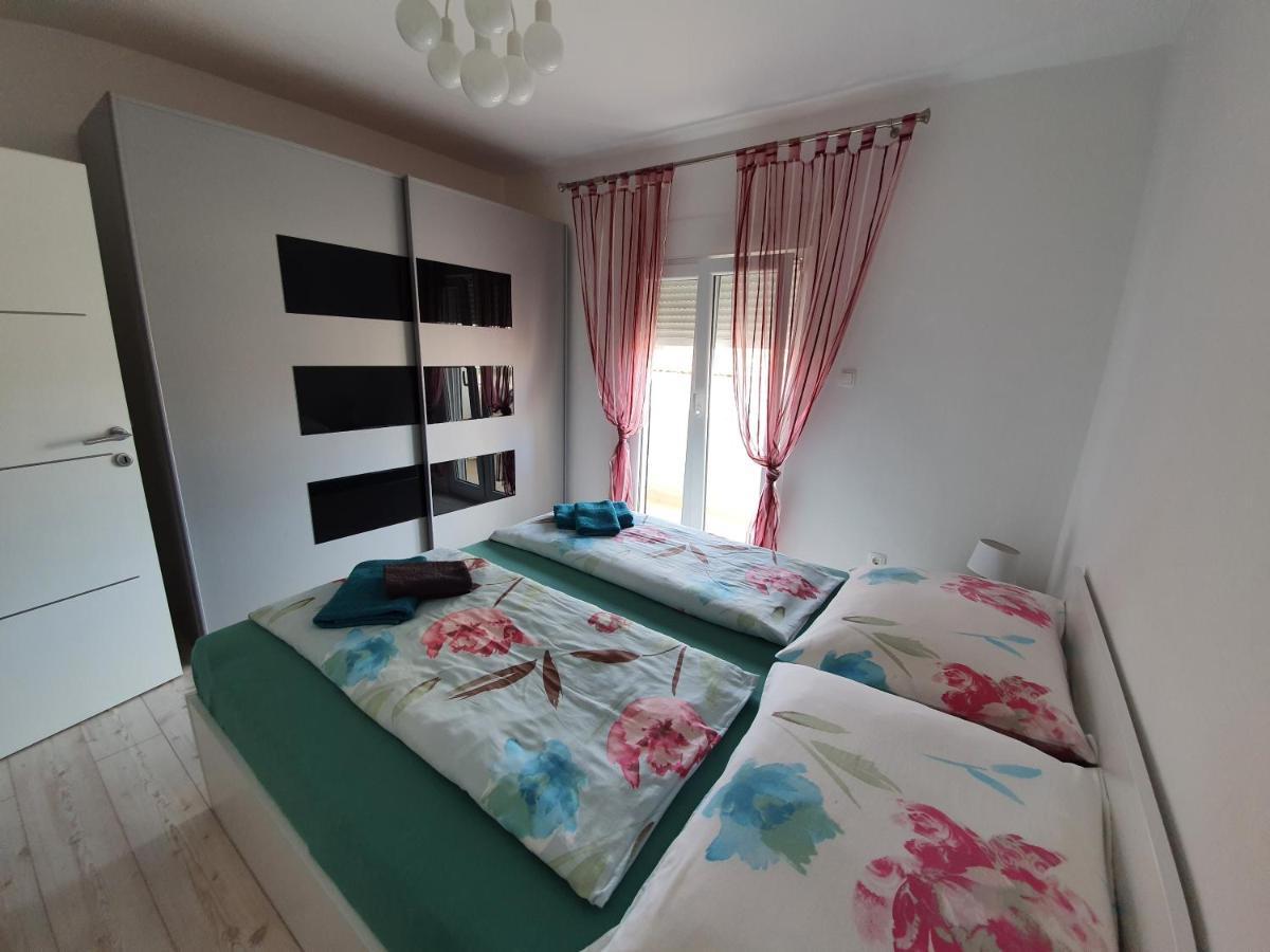 Bozic-tokic * Krk Town